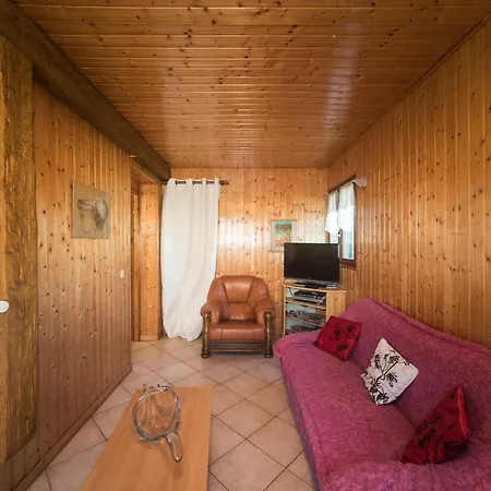House In Vosges Near Cascades Du Gerhard, Cleaning Included 펜션 *